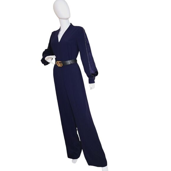 Escada  - Picture 6 of 11